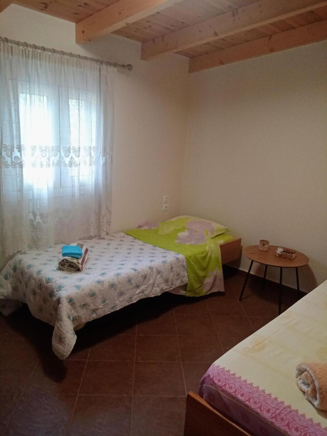 Chrysa'S House Apartment Айгио Екстериор снимка